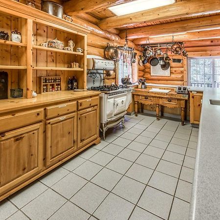 Vienna Villa - 3 Bed 3 Bath Vacation Home In Shaver Lake Exterior photo